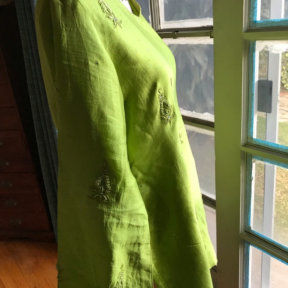 Lime green silk pant suit with scarf - Picture 3 of 8